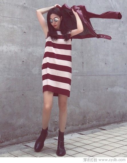 她和她的無(wú)袖裙